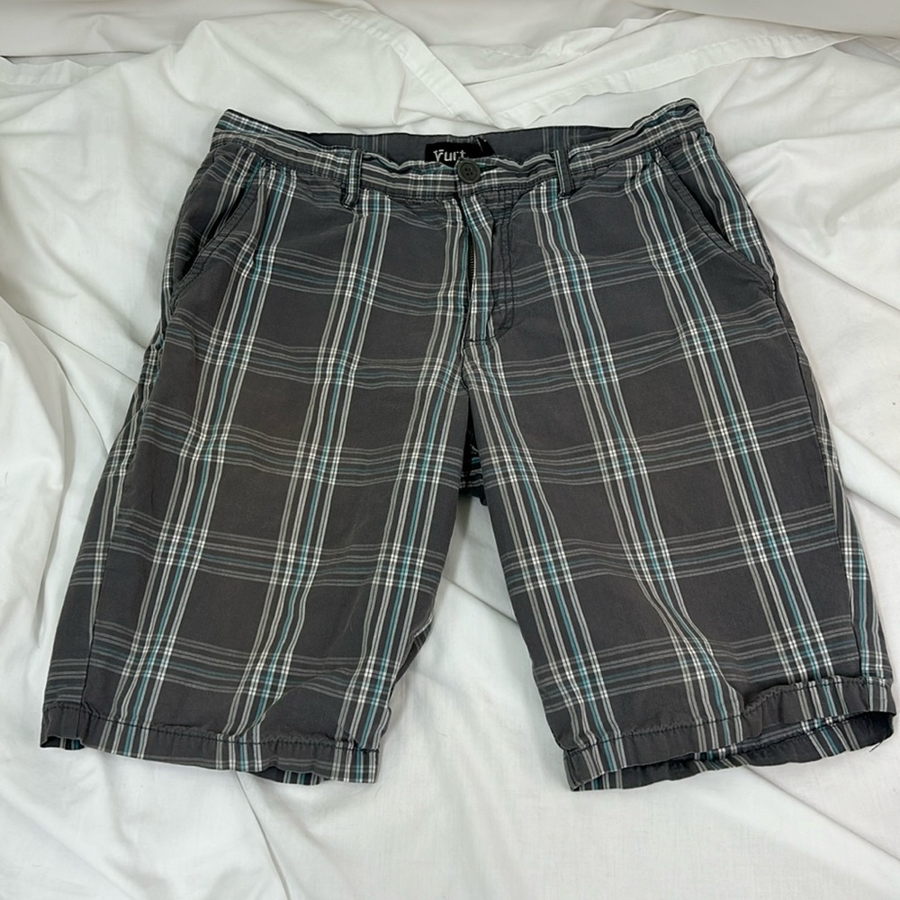 Vurt Men’s Flat Front Gray White Plaid Shorts Size 31
